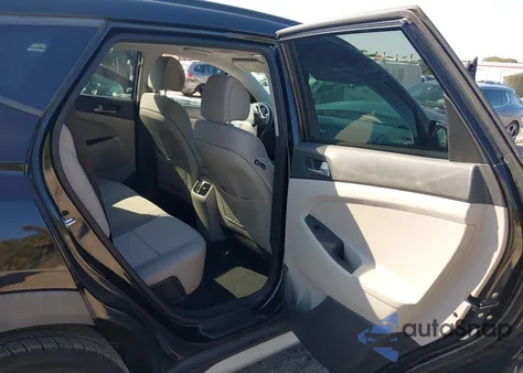 2018 Hyundai Tucson Value из США, поврежденный, VIN KM8J33A22JU719401